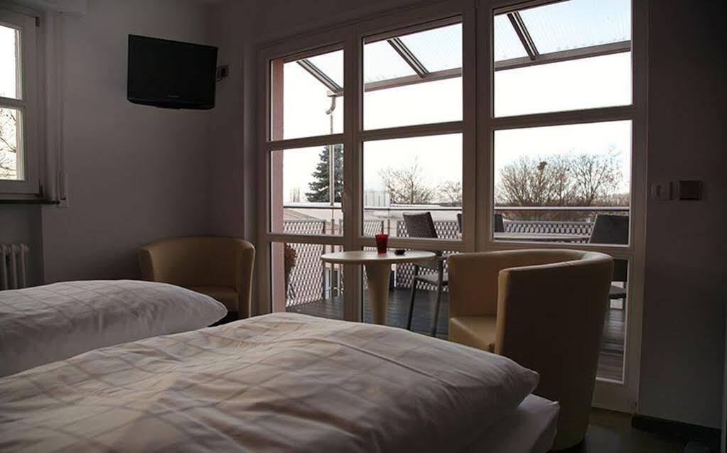 Hotel Landgut Schill Osthofen Exterior foto